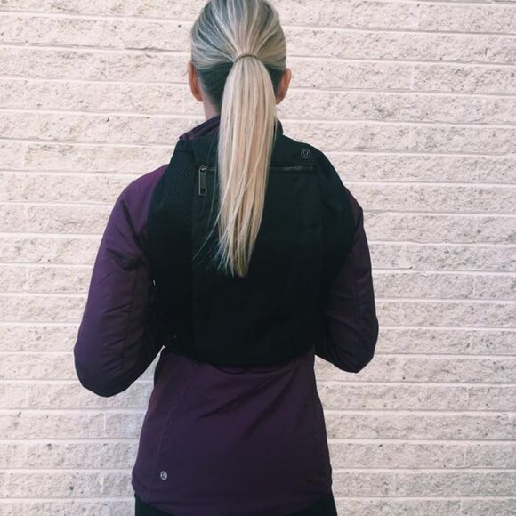 LULULEMON In A Cinch Back Pack – NEW WITH TAG – Black - Picture 4 of 12